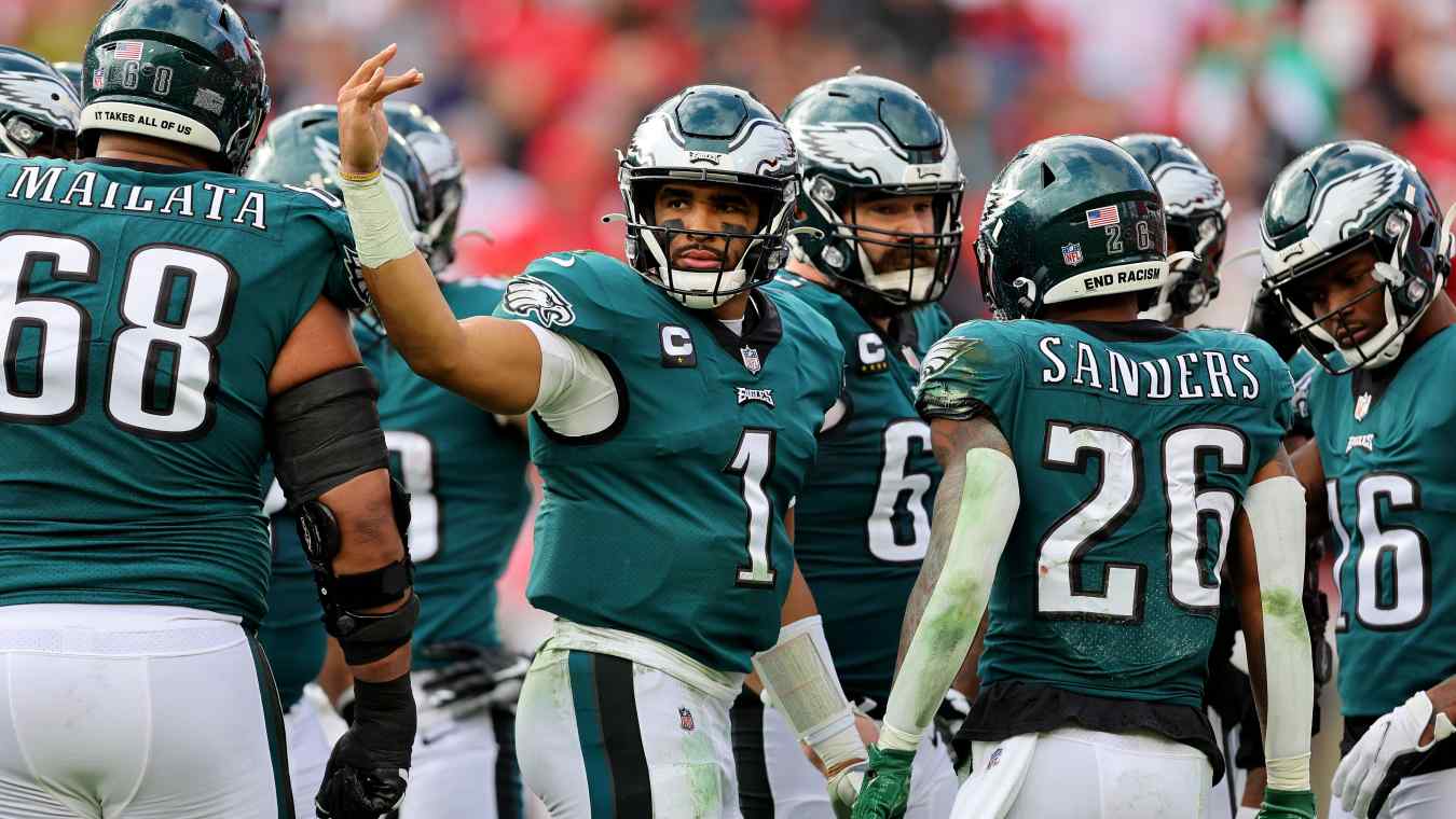 Eagles QB Jalen Hurts Updates Injury Status ‘It’s Out There’  Heavy.com