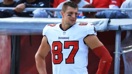 Bills Rumors: Could Rob Gronkowski Land in Buffalo If Tom Brady Retires?