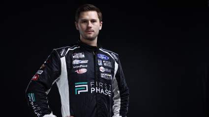 Front Row Motorsports Unveils Todd Gilliland’s Daytona 500 Scheme