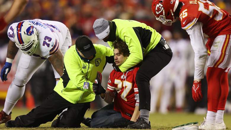 chiefs fan tackled