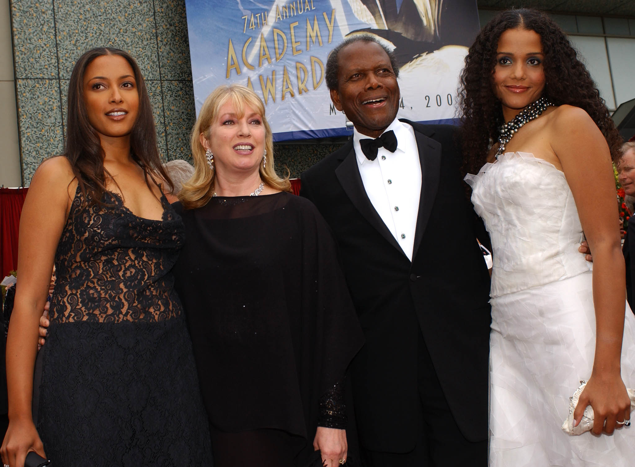 Sidney Poitier Wife Joanna Shimkus And Kids 5 Fast Facts