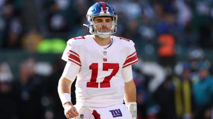 Former Bills QB Roasted for Team’s Bizarre Play Calls in Loss