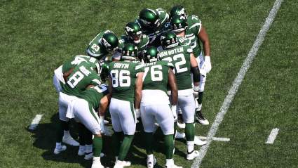 Zach Wilson Treats Jets Offensive Line After Near Top-10 Finish