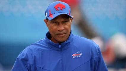 Bills DC Leslie Frazier Seen as Early Frontrunner for NFC Job Opening