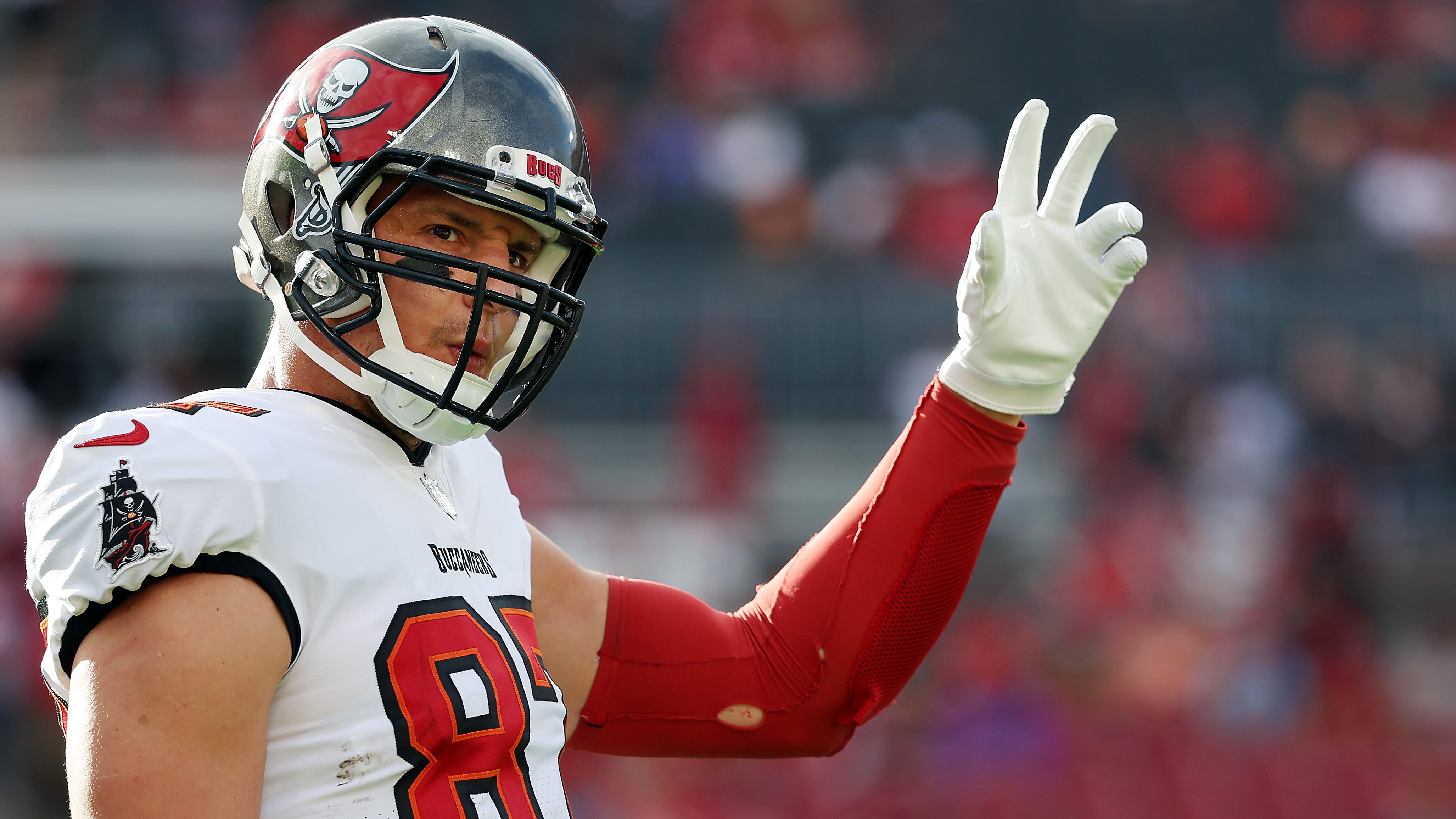 Tampa Bay Buccaneers confident that Rob Gronkowski will resign with the  team - AS USA