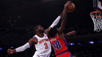 ‘Dream’ Trade Has Milwaukee Bucks Targeting New York Knicks Shot-Blocker