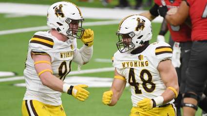 Senior Bowl Linebacker Meets With Broncos, Would ‘Love’ to Play for Denver