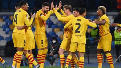 Pique Jokes With Frenkie de Jong After Barcelona Wonder Goal