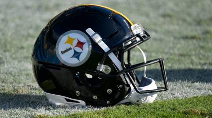 Ex-Steelers Running Back Wanted on Charges of Aggravated Murder