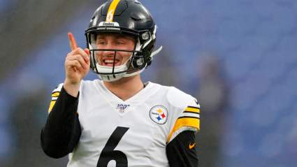 Ex-Steelers QB Devlin ‘Duck’ Hodges Makes Decision on Football Future