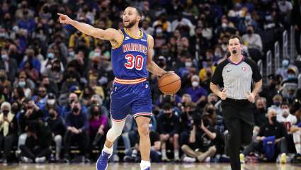 Warriors’ Stephen Curry Takes Small ‘Win’ Over Steve Kerr in Breakout Game