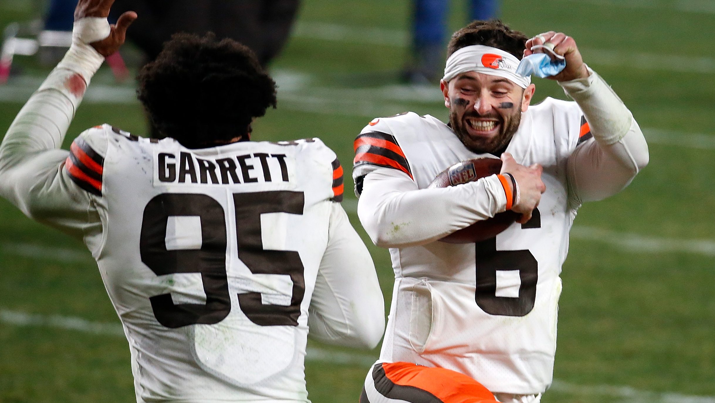 Browns Star Myles Garrett Sends Message On QB Baker Mayfield