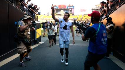 Blockbuster Prediction Sees Raiders Trade QB to AFC Foe, Draft Replacement
