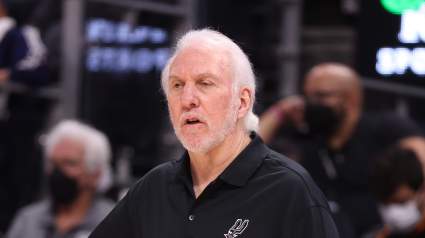 Bulls Have ‘Interest’ in Spurs Big Man: Report
