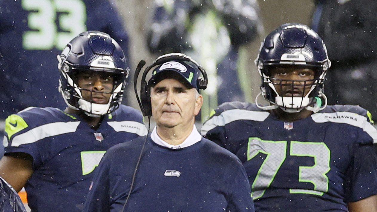 Reports: Seahawks fire Mike Solari, are expected to name Andy