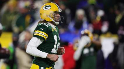 Proposed Packers Trade Sends Rodgers to AFC East For 3 First-Rounders