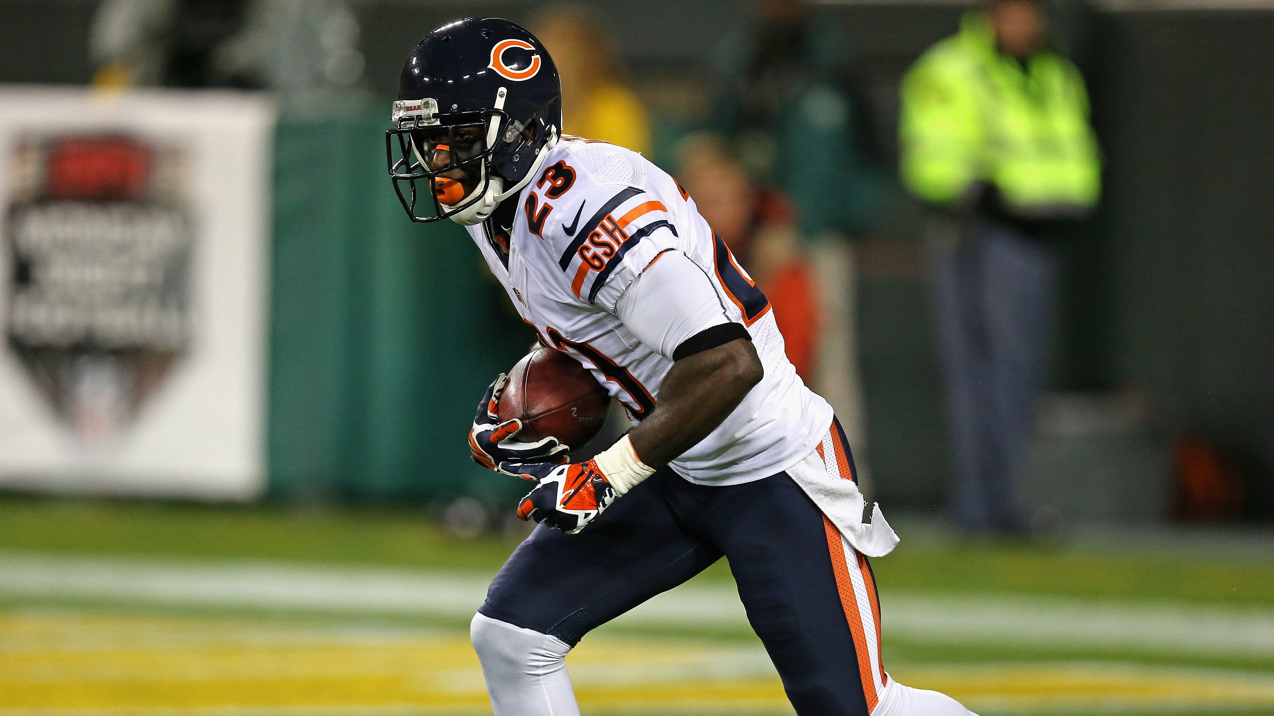Devin Hester belongs in the Hall of Fame; Where is he now?