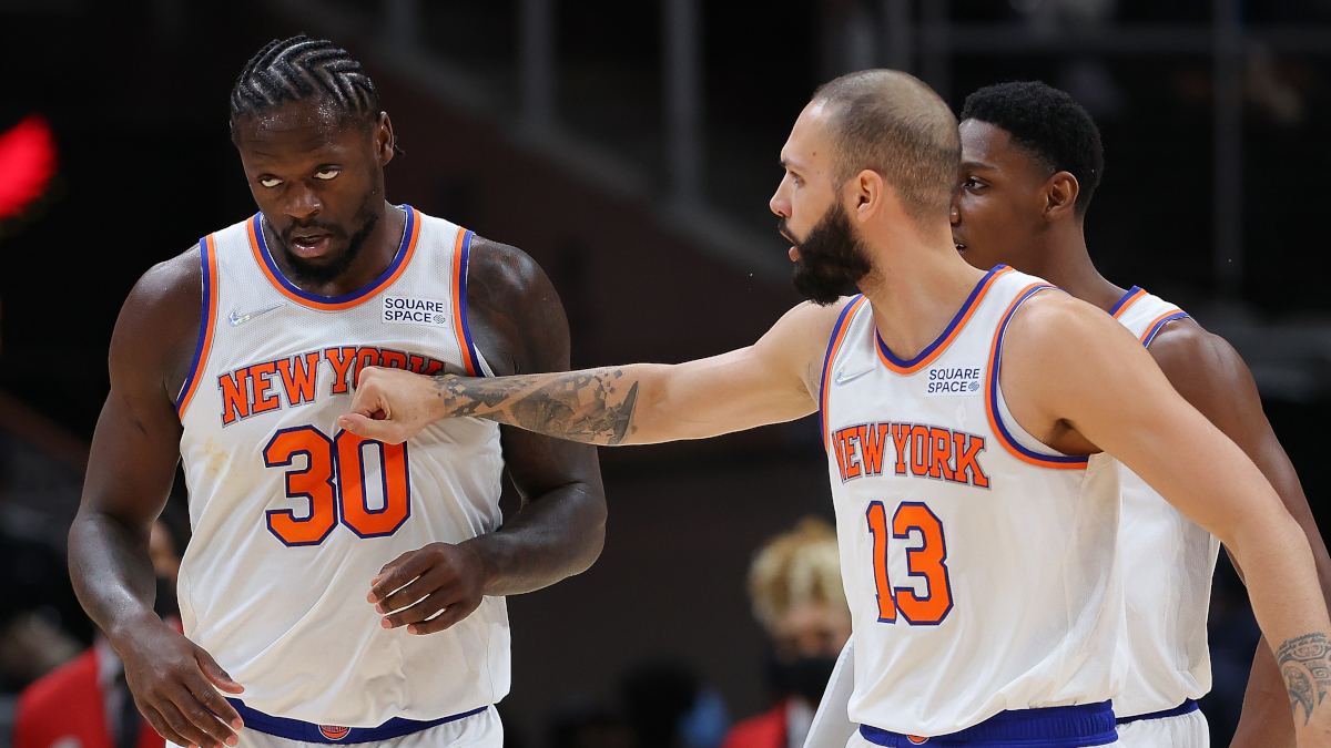 Knicks Coach, Starting Five Blasted By Hoops Scribe