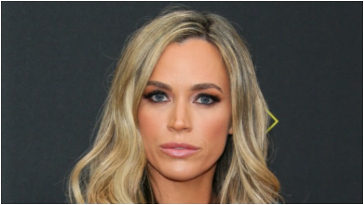 Teddi Mellencamp says RHOBH star is 'not very friendly' - The Hiu