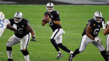 49ers Warned Against Signing Raiders Free Agent QB: ‘Not a Reliable Player’