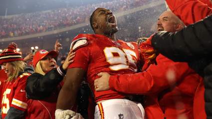 Chris Jones’ Cryptic Tweet Draws Speculation From Chiefs Kingdom