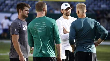 Ex-Jets QB Inks Multi-Year Deal to Join NFC Foe: Report