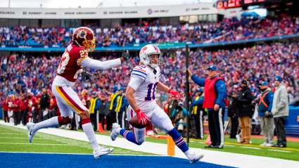 Steelers Urged to Sign Polarizing Ex-Bills WR to Replace JuJu Smith-Schuster