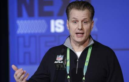 Bears Urged to ‘Send a Statement’ & Cut Potential Starter