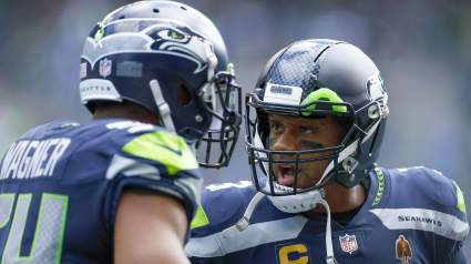 Russell Wilson Sends Message After Bobby Wagner Joins Seahawks’ Rival