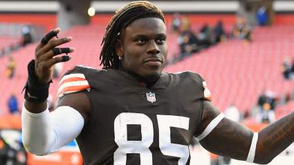 David Njoku Sends Message on Re-Signing With Browns