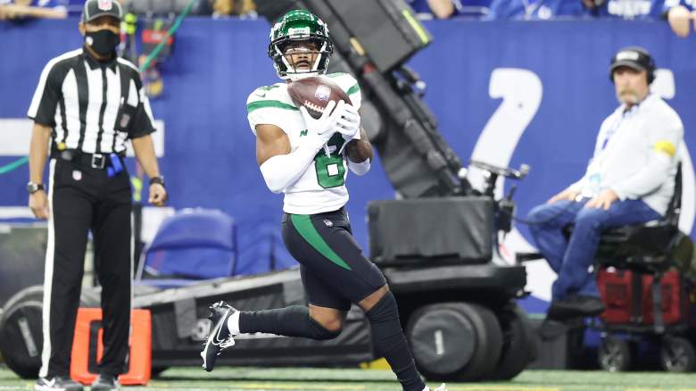 Jets Fans React to Viral Elijah Moore Video: ‘Practicing at Dave & Buster’s’