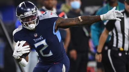 Bears RB Recruits Recently-Released 2-Time All-Pro WR