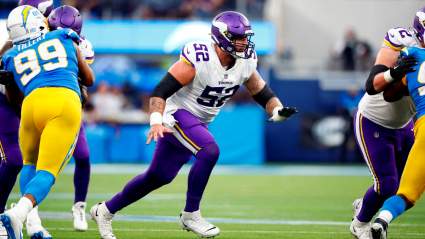 Ex-Cardinals, Vikings Center ‘Intends to Sign’ With Steelers: Report