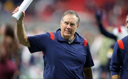 Patriots Showing Interest in 2 Top Bears Free Agents