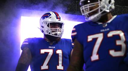 Vikings Pursue Answer on Offense in Athletic Bills Lineman: Report