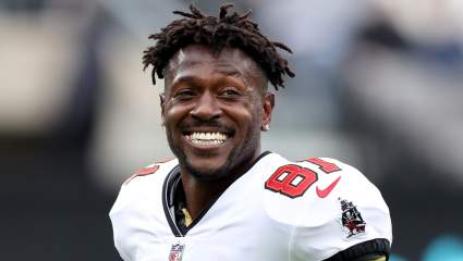 Falcons Warned Not to Sign Ex-Bucs WR in Free Agency