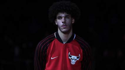 Bulls’ Billy Donovan Gives Grim Update on Lonzo Ball’s Recovery