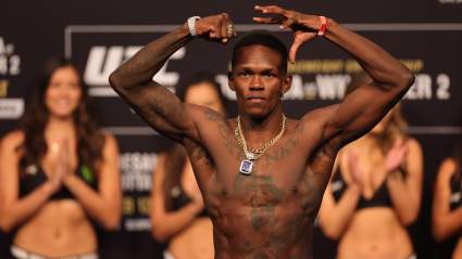 Analyst Makes Case for Israel Adesanya to Fight Top-Ranked 170 Pounder