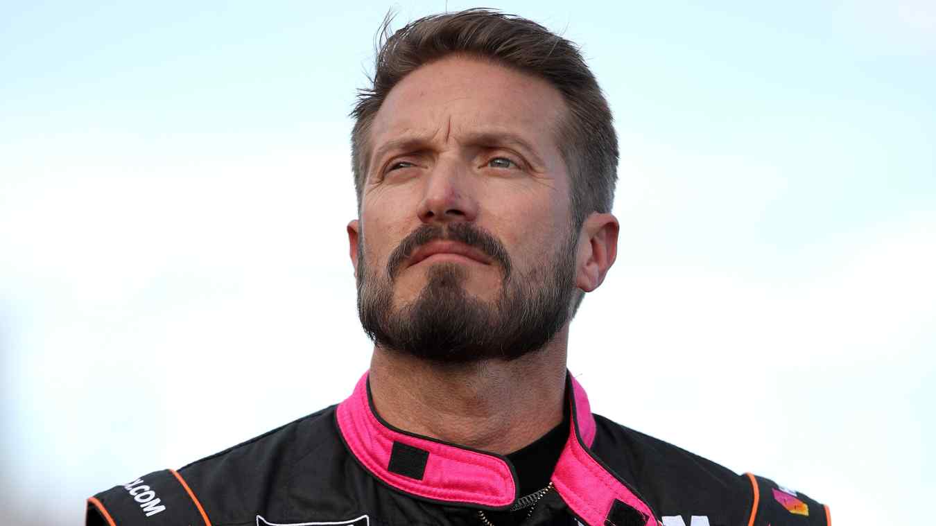 Jj Yeley Mainly Expands Nascar 2022 Schedule The Hiu