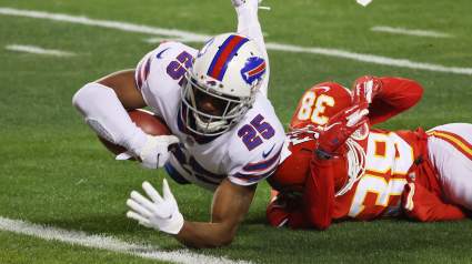Bills Bring Back Veteran Running Back, Key Special Teams Ace