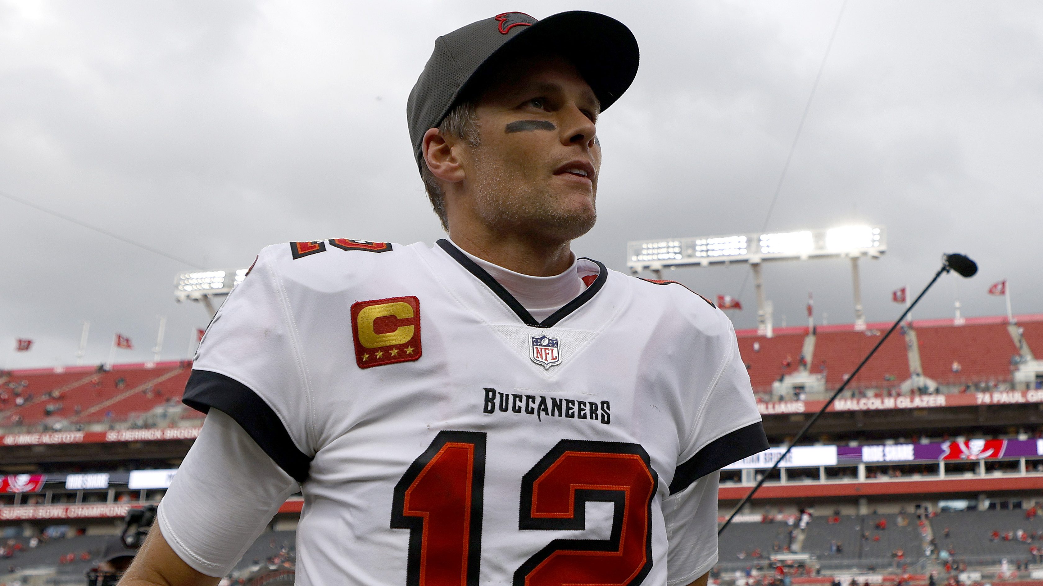 Buccaneers won't 'completely close the door' on a Tom Brady return