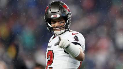 Bucs Trade for Tom Brady’s Ex-Teammate, 2-Time Super Bowl Champ: Report
