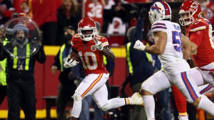 Jets Trade Offer Revealed After Losing out on Tyreek Hill to Dolphins