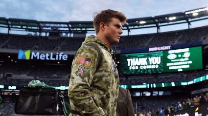 Jets ‘in Talks’ to Sign Veteran Quarterback: Report