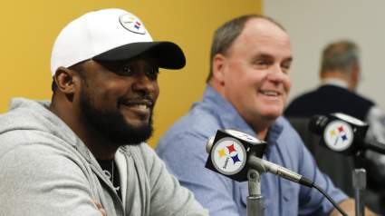 Steelers ‘Aren’t Sold’ on Any QB Prospect Except 1: Report