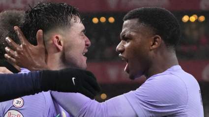 Xavi Gives Updates on Barcelona’s Pique, Memphis, Dest & Ansu Fati