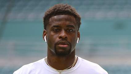 Patriots Land No. 1 Receiver in Surprise Trade With AFC East Rival: Report