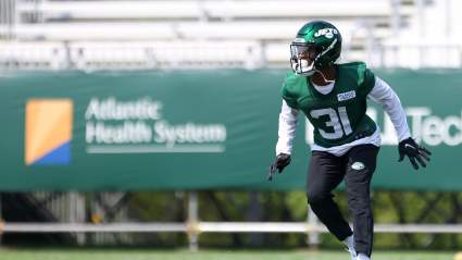 Former Starting CB Surprisingly Cut by Jets Visits AFC Contender: Report