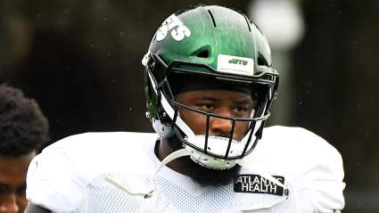 Jets Prepared to Pay Absurd Money to Retain 6-Foot-6 Veteran: Report