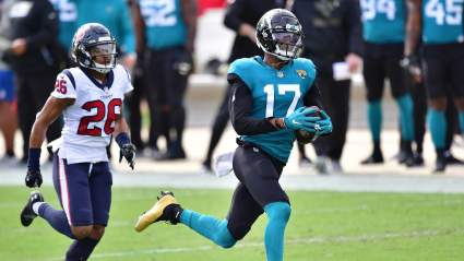 Analyst Hypes Lions’ ‘Offensive Arsenal’ After DJ Chark Addition